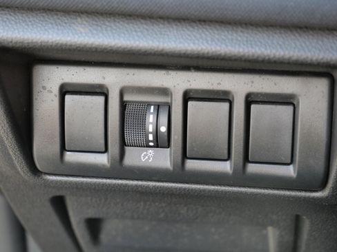 Used 2024 Subaru Outback Premium image 18