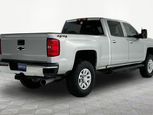 Used 2018 Chevrolet Silverado 3500 LT w/ LT Convenience Package image 6