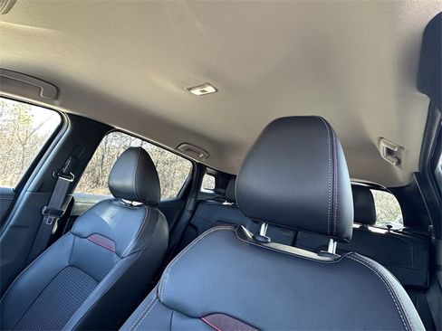 Certified 2025 Nissan Kicks SR image 31