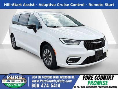 Used 2024 Chrysler Pacifica Limited