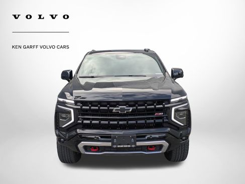 Used 2025 Chevrolet Suburban Z71 AWD/4WD image 9