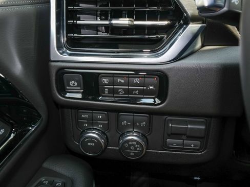 New 2026 GMC Yukon XL Denali w/ Advanced Technology Package AWD/4WD image 36