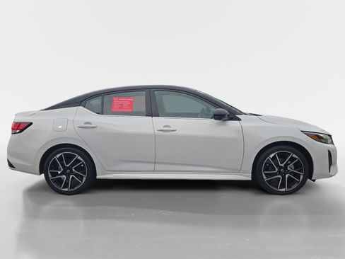 Certified 2025 Nissan Sentra SR w/ SR Premium Package FWD image 7