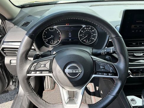 Certified 2024 Nissan Altima 2.5 SR w/ SR Premium Package AWD/4WD image 15