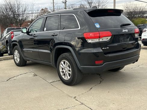 Used 2018 Jeep Grand Cherokee Laredo image 9