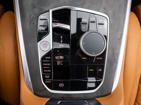 New 2026 BMW X7 xDrive40i image 23