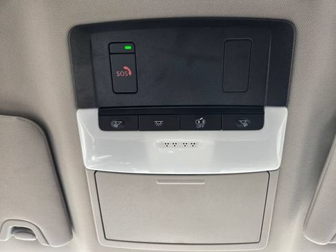 Used 2025 Nissan Altima 2.5 SV FWD image 25
