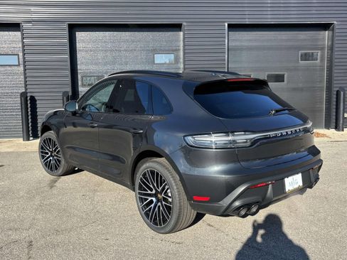 Used 2026 Porsche Macan AWD/4WD image 3