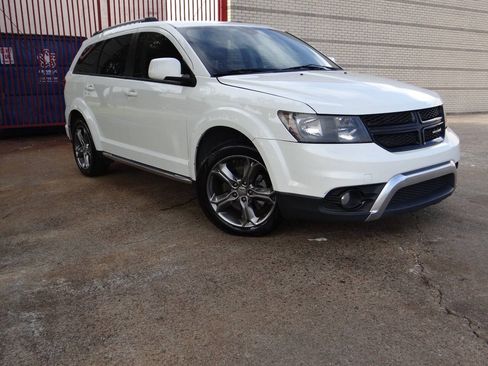 Used 2017 Dodge Journey Crossroad FWD image 30