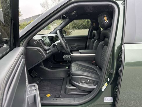 Used 2025 Rivian R1S Adventure image 2