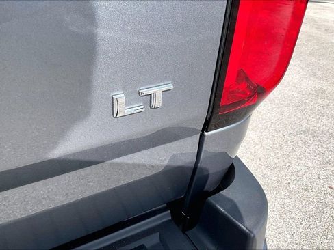 Used 2022 Chevrolet Colorado LT RWD image 9