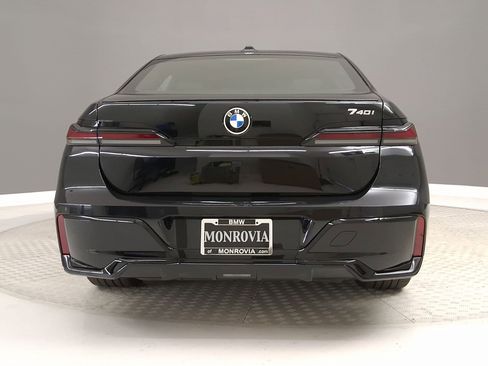 New 2026 BMW 740i w/ Premium Package image 8
