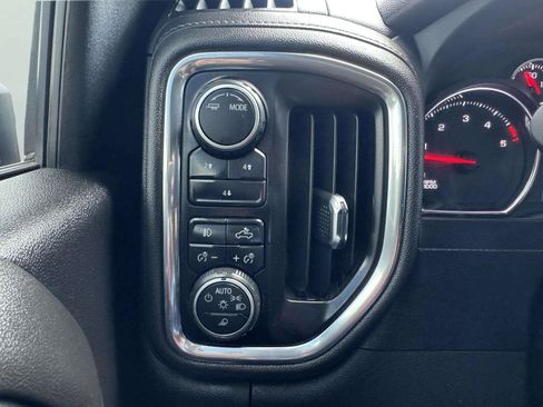 Used 2022 Chevrolet Silverado 2500 LT w/ Texas Edition AWD/4WD image 23