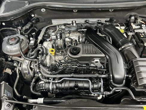 Certified 2023 Volkswagen Taos SEL AWD/4WD image 24