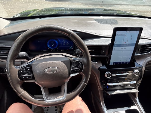 Used 2021 Ford Explorer Platinum AWD/4WD image 10