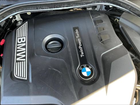 Used 2017 BMW 530i xDrive AWD/4WD image 30
