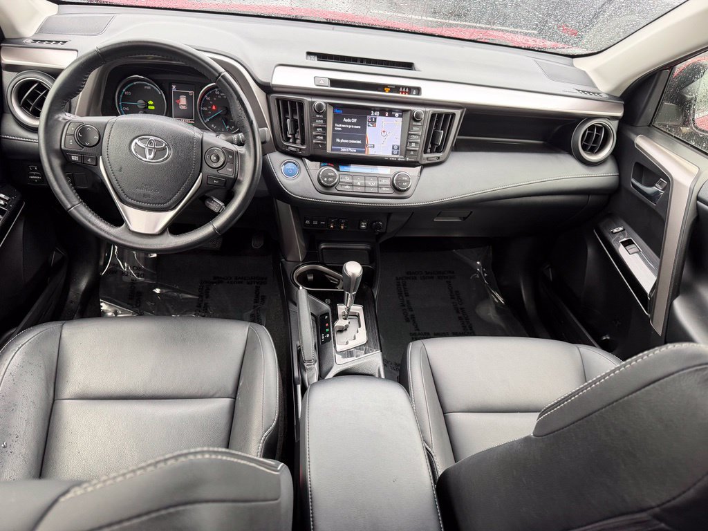 Used 2018 Toyota RAV4 Limited AWD/4WD image 18