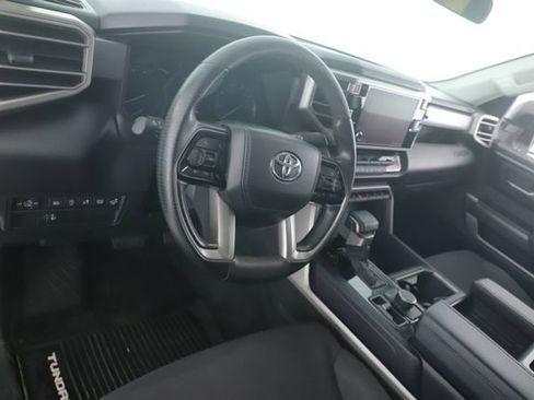 Used 2022 Toyota Tundra SR5 w/ SR5 Convenience Package image 17