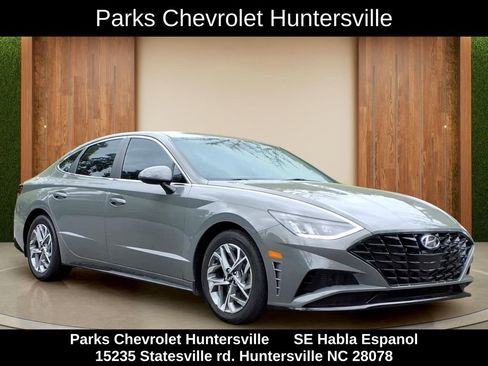 Used 2022 Hyundai Sonata SEL FWD image 1