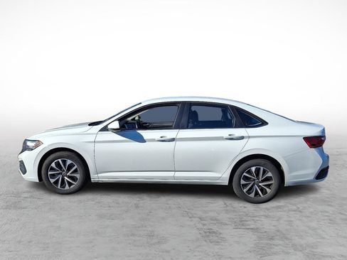 Used 2024 Volkswagen Jetta S image 2