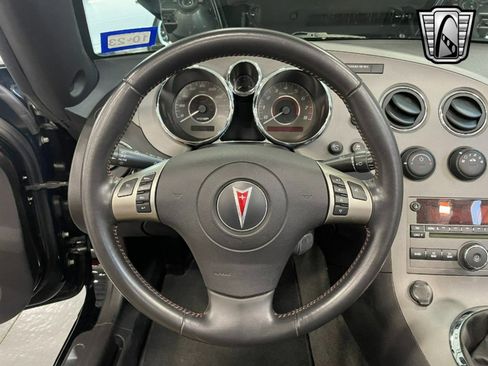Used 2007 Pontiac Solstice GXP w/ Premium Package image 4