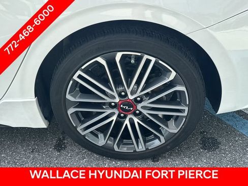 Used 2022 Kia Forte GT w/ GT Technology Package FWD image 12
