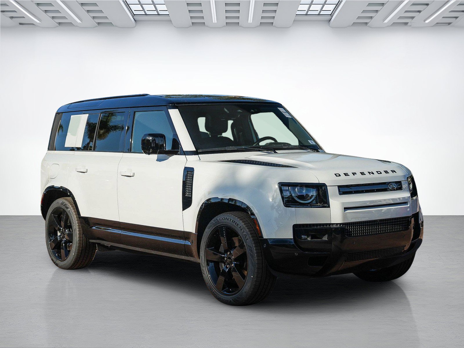 New 2026 Land Rover Defender 110 X-Dynamic SE AWD/4WD image 3