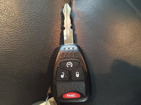 Used 2016 Jeep Patriot High Altitude FWD image 32