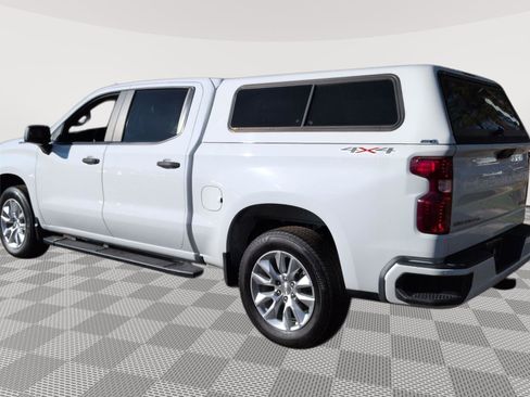 Used 2023 Chevrolet Silverado 1500 Custom image 3