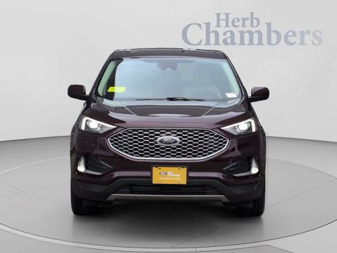 Certified 2024 Ford Edge SEL w/ Convenience Package AWD/4WD image 2