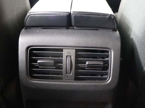 Used 2023 Nissan Rogue SV image 44