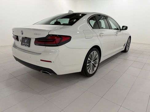 Certified 2023 BMW 530i xDrive w/ Convenience Package AWD/4WD image 5