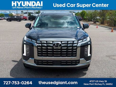 Certified 2024 Hyundai Palisade Calligraphy FWD image 8