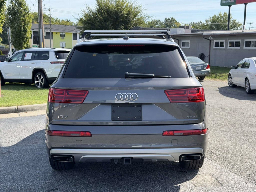 Used 2018 Audi Q7 2.0T Premium AWD/4WD image 21