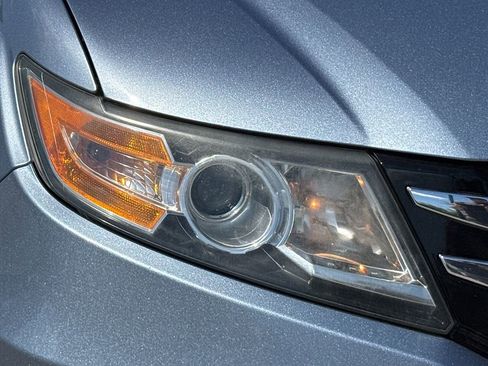 Used 2014 Honda Odyssey Touring image 12