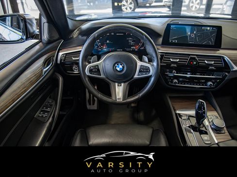 Used 2020 BMW M550i xDrive w/ Executive Package image 7