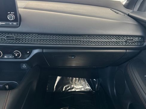 Certified 2024 Honda HR-V Sport image 27