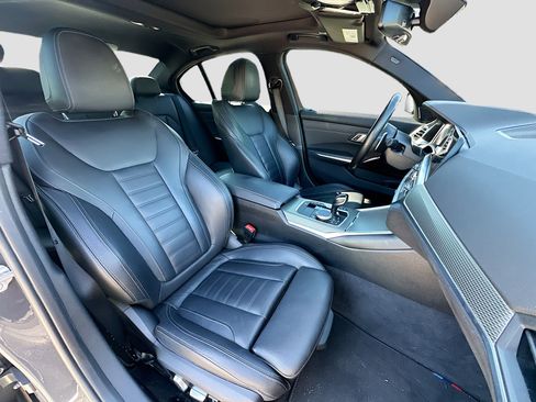 Used 2021 BMW M340i w/ Executive Package image 32