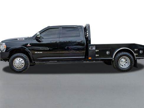 Used 2022 RAM 3500 Laramie image 9