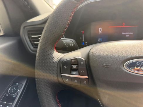 Used 2024 Ford Escape ST-Line w/ Tech Pack #1 AWD/4WD image 14