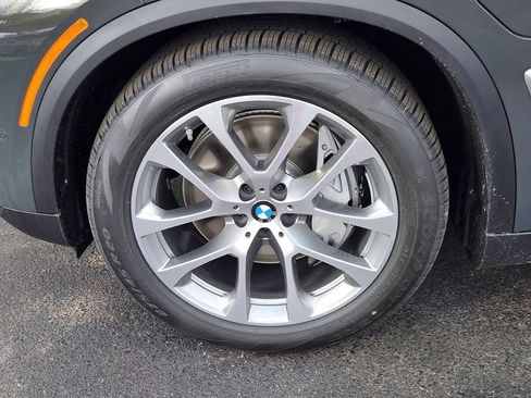 New 2026 BMW X5 xDrive50e image 7