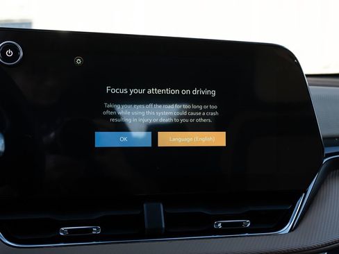 New 2026 Chevrolet Equinox ACTIV w/ LPO, Floor Liner Package image 35