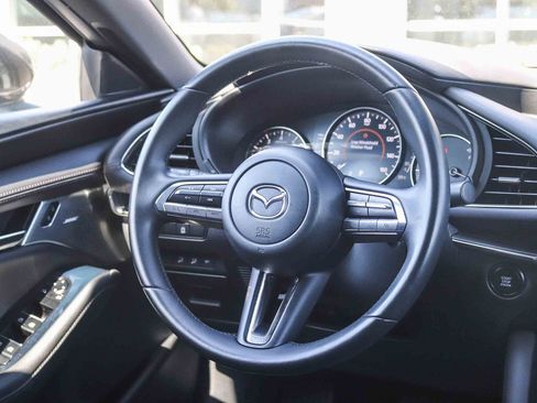 Used 2019 MAZDA MAZDA3 Hatchback FWD image 15