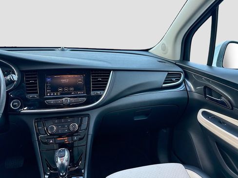 Used 2022 Buick Encore Preferred w/ Safety Package AWD/4WD image 23