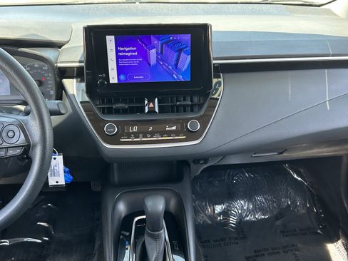 Used 2023 Toyota Corolla LE FWD image 15