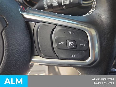 Used 2022 Jeep Wrangler Unlimited Sahara w/ Cold Weather Group AWD/4WD image 24