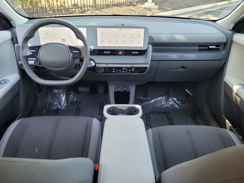 Used 2024 Hyundai Ioniq 5 SEL RWD image 16