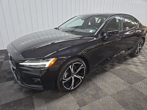 Used 2025 Volvo S60 B5 Plus AWD/4WD image 8
