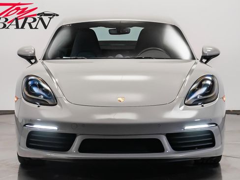 Used 2018 Porsche 718 Cayman S image 8