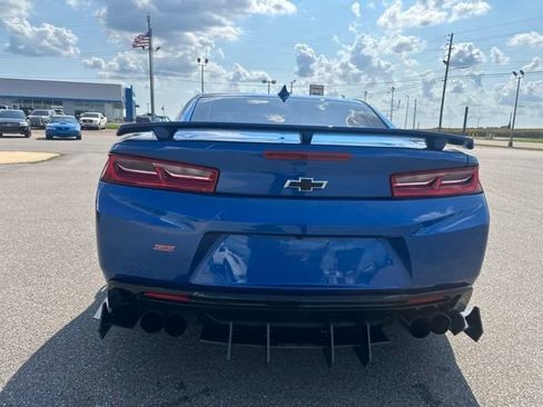 Used 2017 Chevrolet Camaro SS RWD image 17